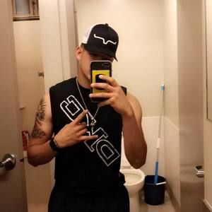 Meet your Posher, Elliot